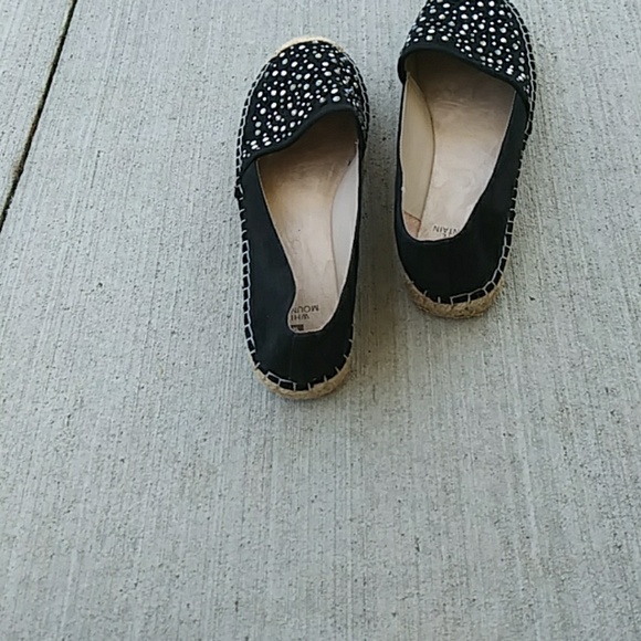 Brand New White Mountain studded slip-on shoes - Picture 3 of 4